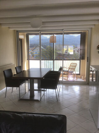  Appartement � louer 3 pi�ces 72 m� Chambery