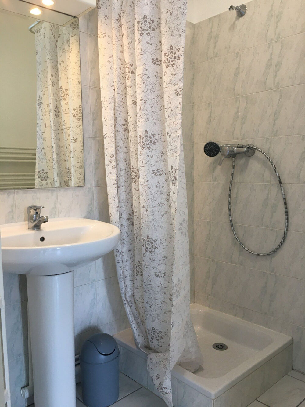 Location Appartement CHAMBERY Gambetta, Joli studio lumineux Chambery