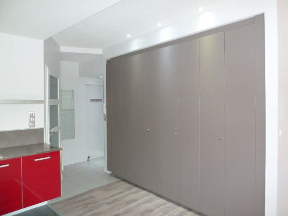 location Appartement - 1 pièce(s) - 31 m² Chambéry (73000)