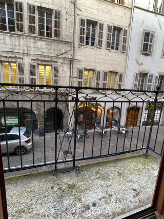  Appartement à louer 2 pièces 36 m²