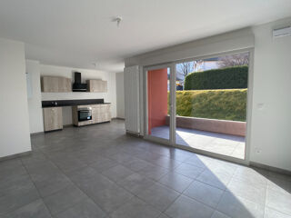  Appartement à louer 2 pièces 52 m²