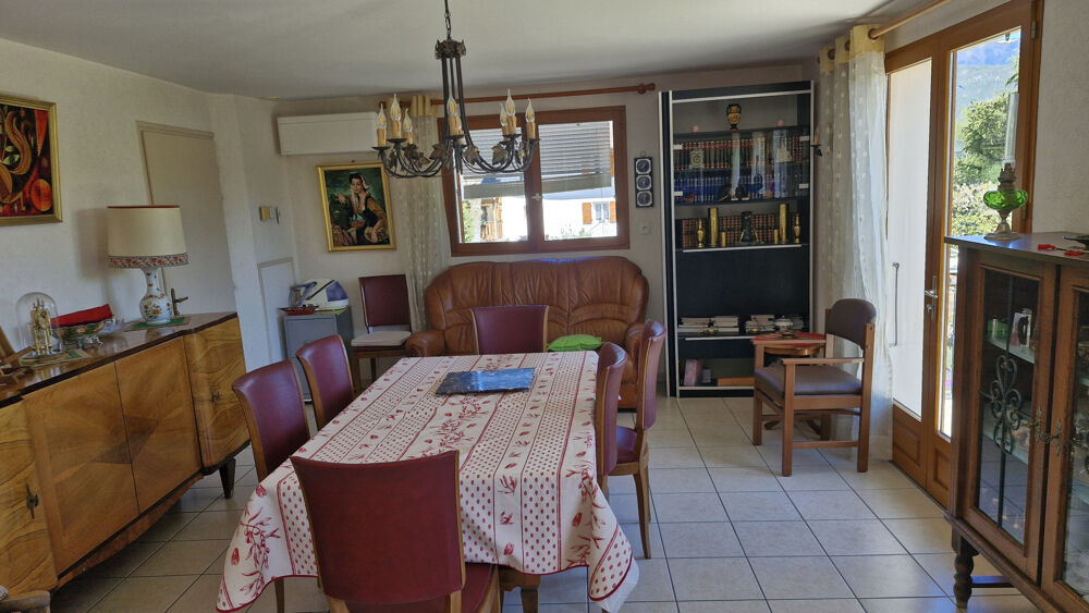 CHARMANTE MAISON AU COEUR DU VILLAGE