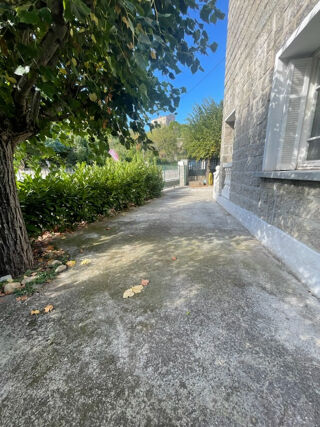  Maison � vendre 8 pi�ces 229 m�