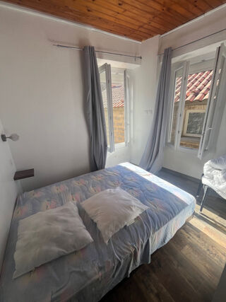  Maison  vendre 8 pices 250 m