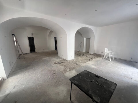 MURS COMMERCIAUX 180000 20110 Propriano