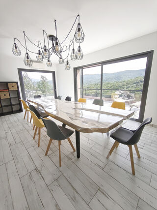  Maison � vendre 7 pi�ces 230 m�