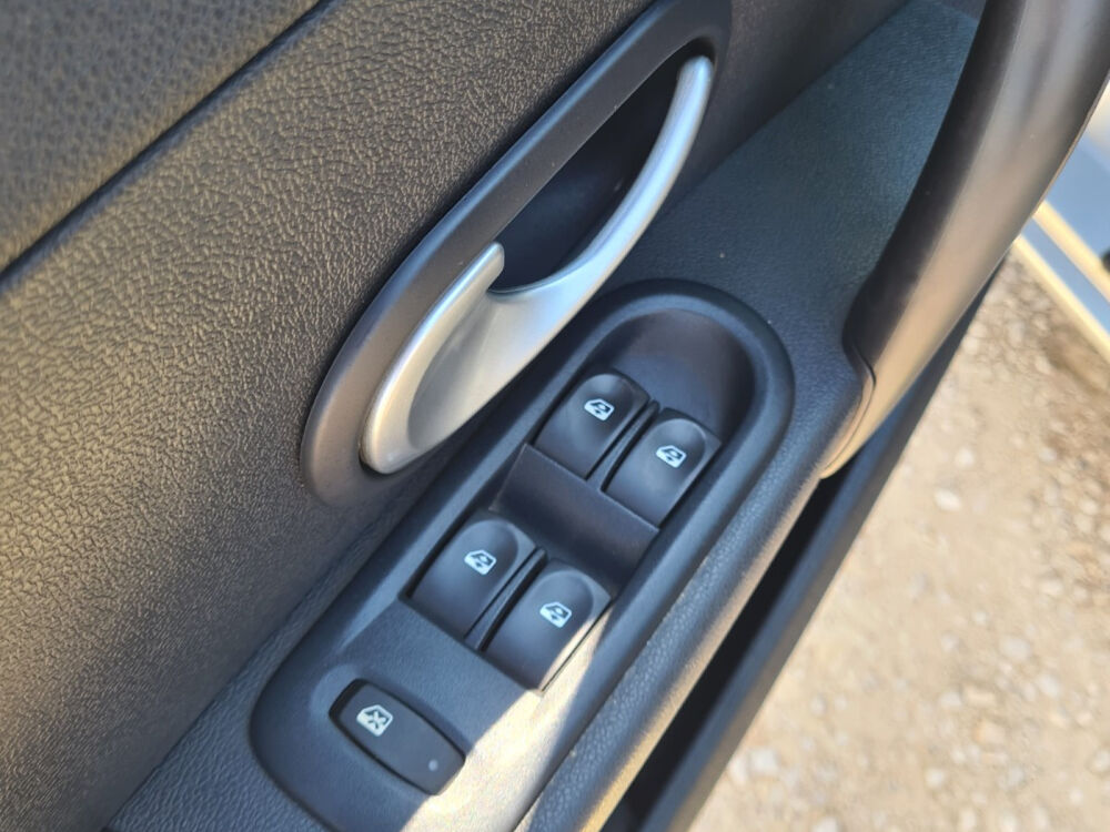 Clio III dCi 105 eco2 FAP Dynamique 2009 occasion 34400 Lunel