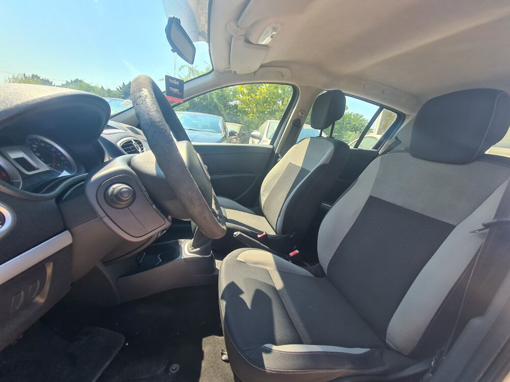 Clio III dCi 75 eco2 Authentique Euro 5 2011 occasion 34400 Lunel