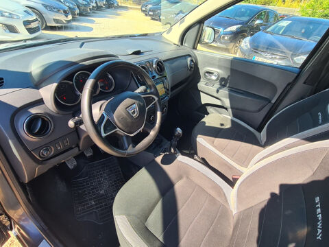 Lodgy Blue dCi 115 7 places Stepway 2019 occasion 34400 Lunel