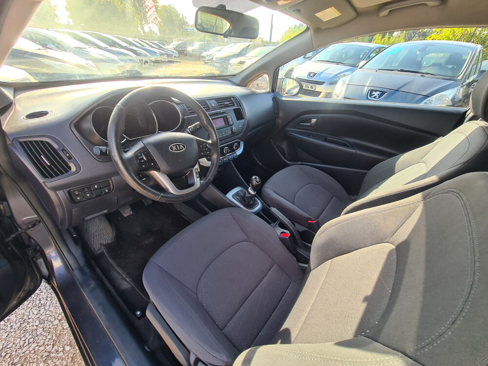 Rio 1.1 CRDi 75 ISG Motion 2012 occasion 34400 Lunel