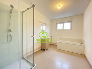  Maison à louer 5 pièces 92 m²