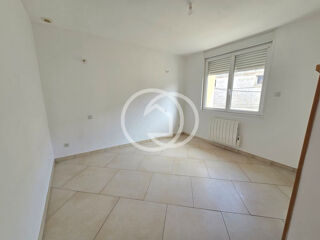  Appartement à louer 3 pièces 95 m²