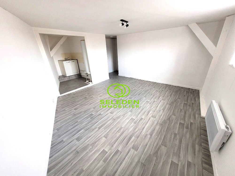 A louer studio rénové de 29m2 à BRUAY LA BUISSIERE