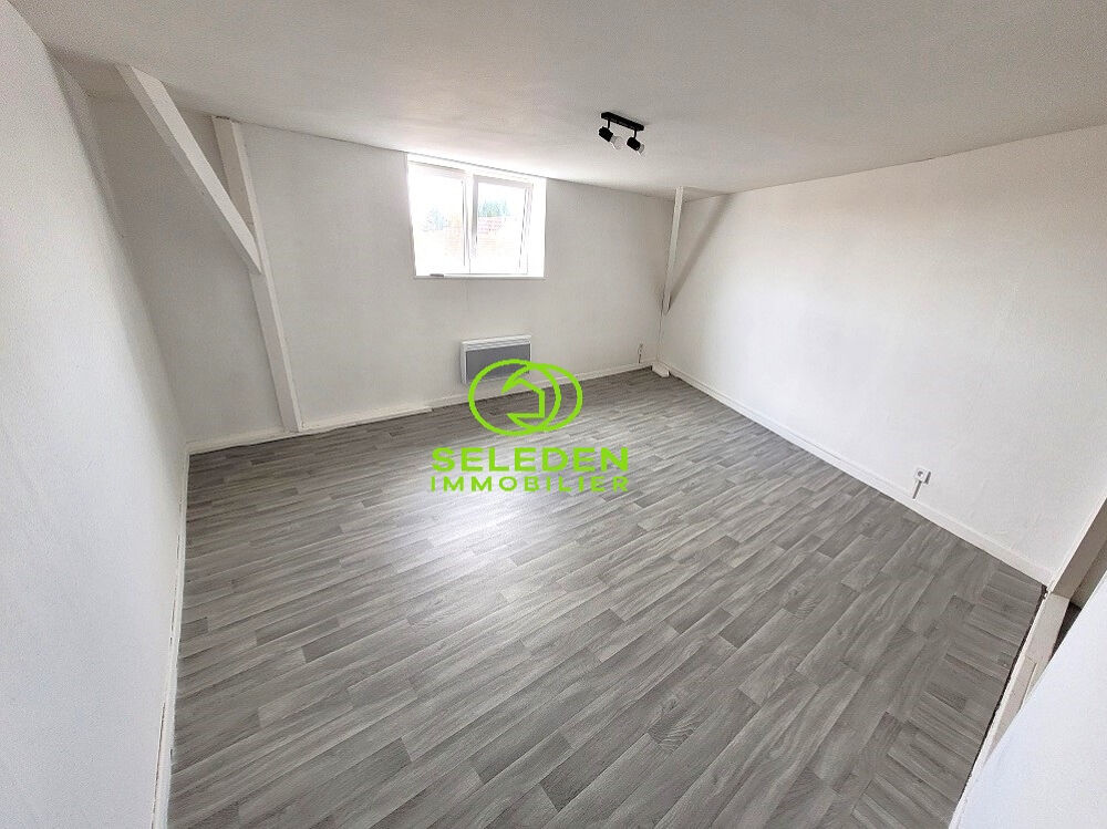 A louer studio rénové de 29m2 à BRUAY LA BUISSIERE