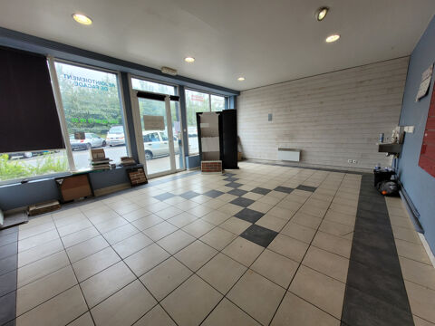   BRUAY LA BUISSIERE - local commercial 
