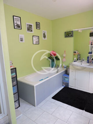  Maison à louer 4 pièces 97 m²