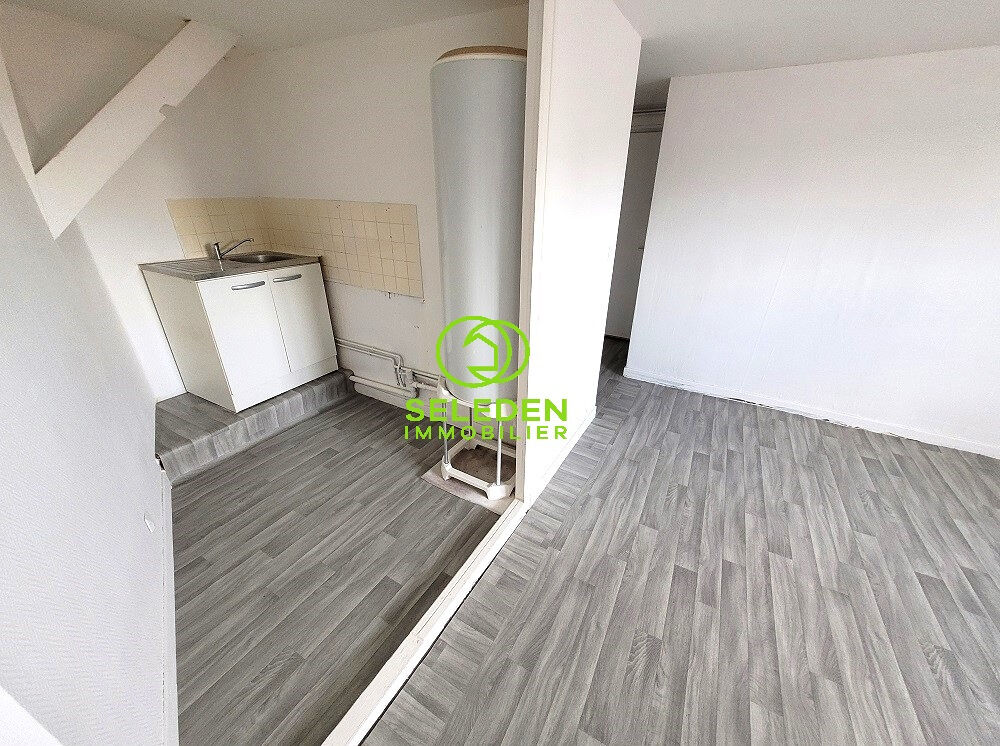 A louer studio rénové de 29m2 à BRUAY LA BUISSIERE
