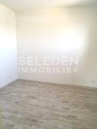  Appartement à louer 2 pièces 40 m²