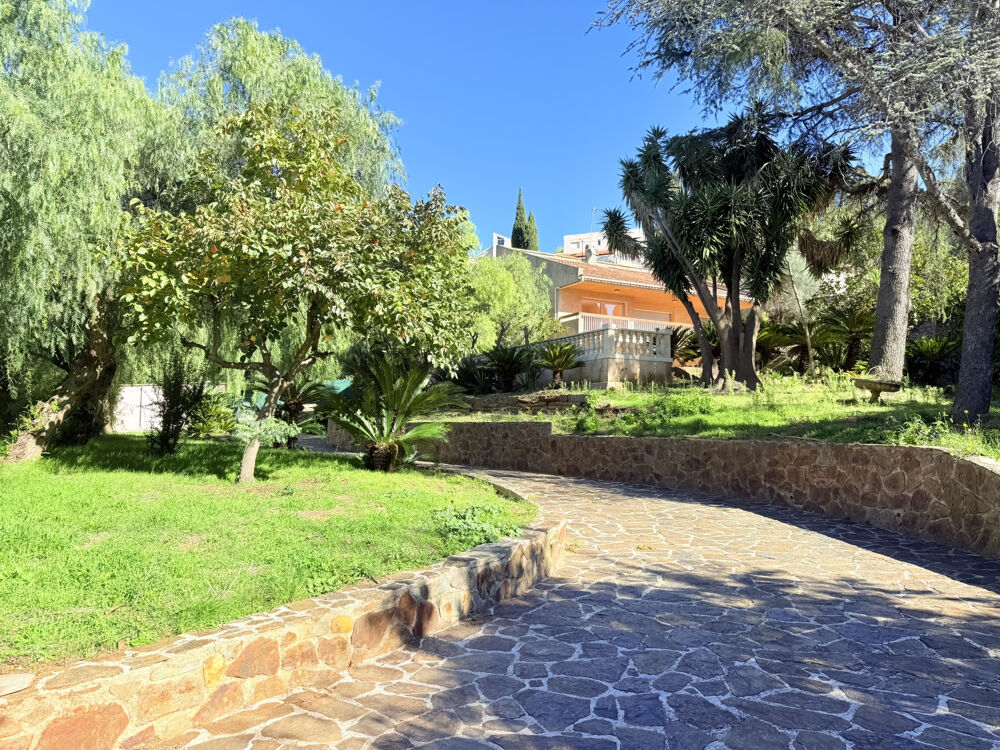 Maison 7 pièces 178 m² · à Hyeres · 178 m² · 967 000 €