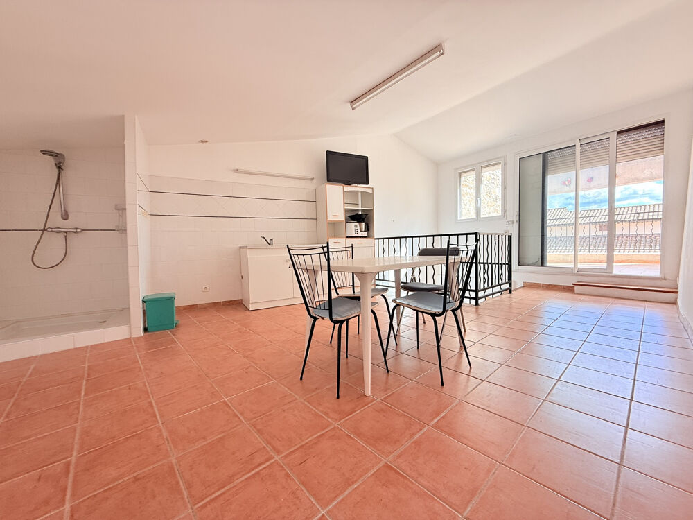 Maison de village avec terrasse tropézienne