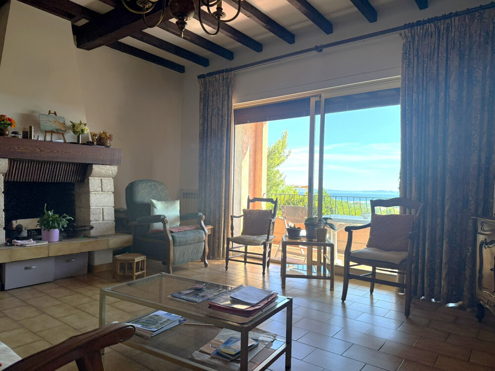 � vendre  Propri�t�/ch�teau Bormes-les-Mimosas (83230)