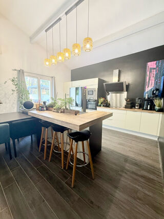  Maison à vendre 9 pièces 226 m²