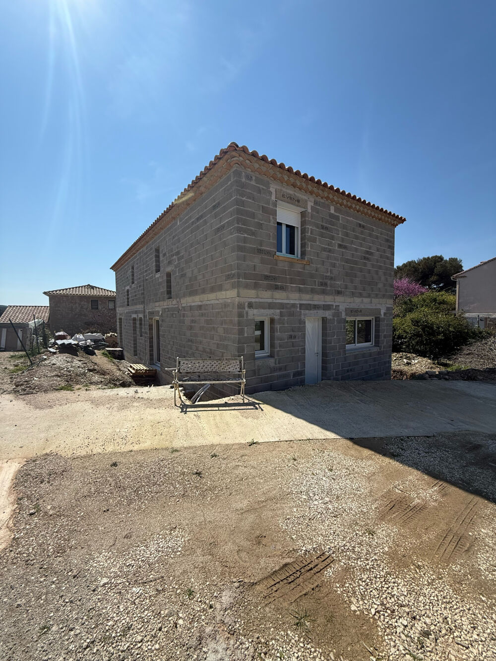 MAISON NEUVE 4 PIECES - 90m2