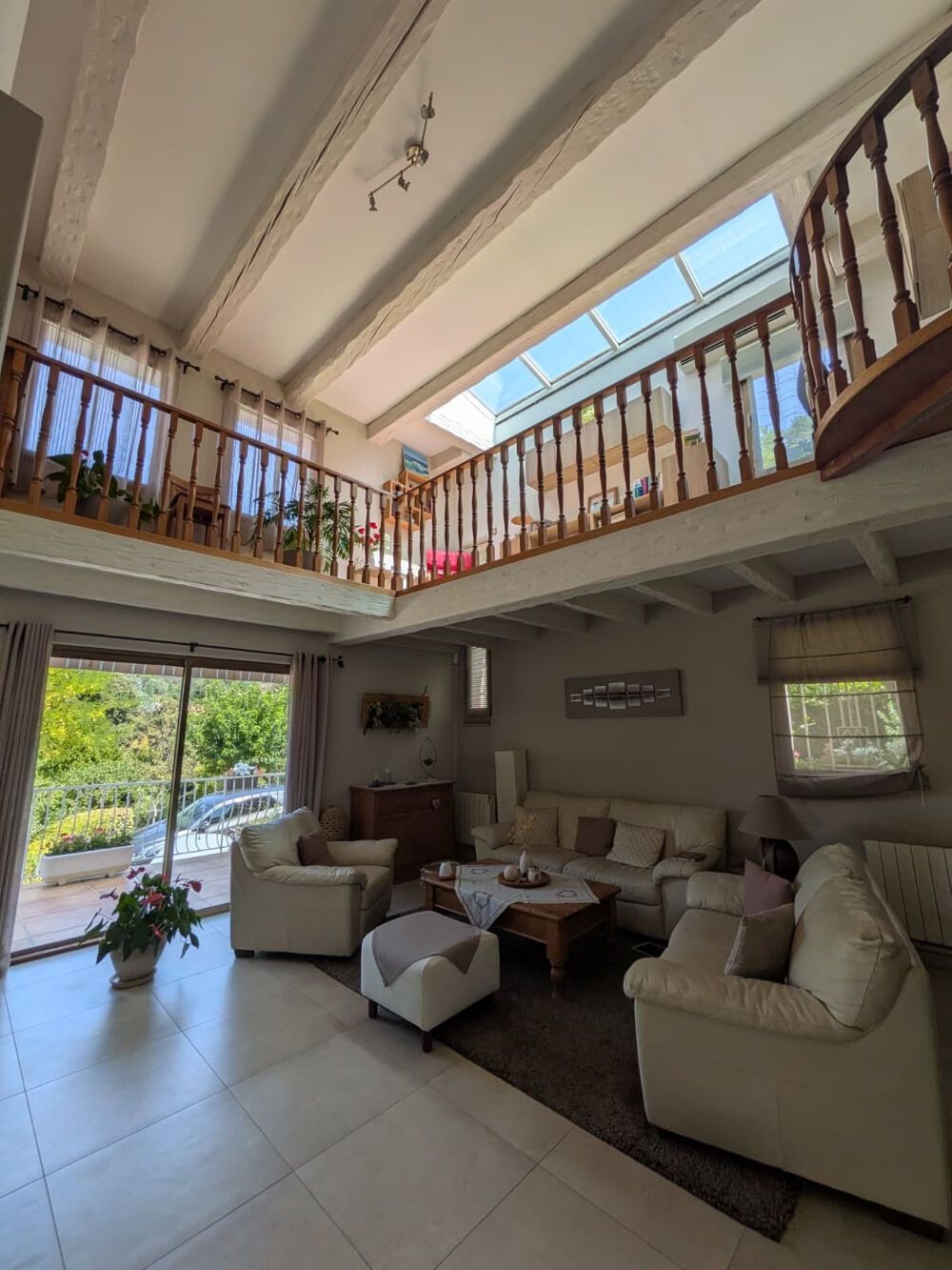 Vente Maison VILLA T5 de 133 m2 + piscine chauffée + double garage terrain de 1683 m2 CABRIES AIX en Provence Cabries