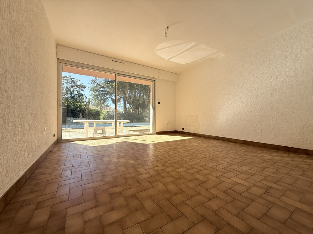  vendre  Maison Hyres (83400)