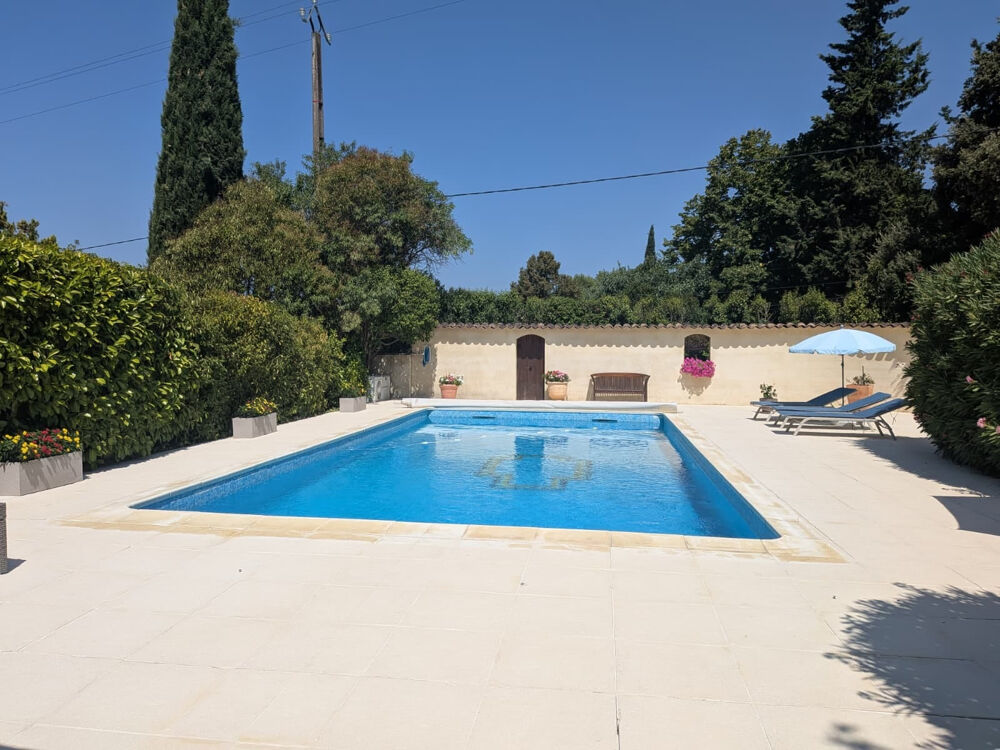 Vente Maison VILLA T5 de 133 m2 + piscine chauffée + double garage terrain de 1683 m2 CABRIES AIX en Provence Cabries
