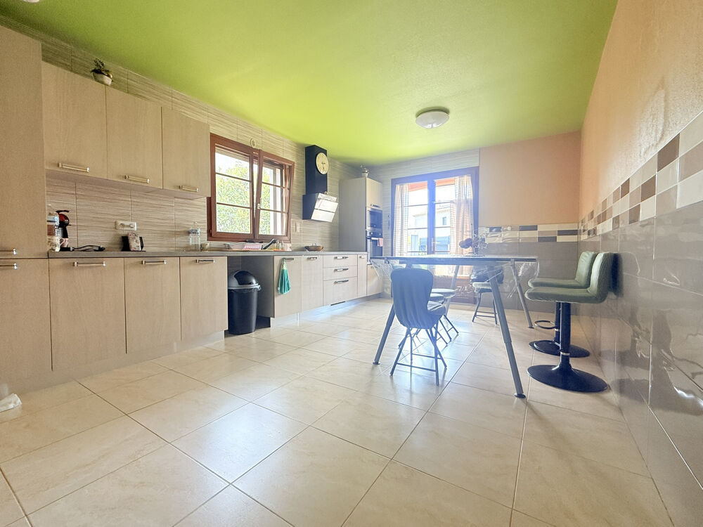 Maison avec jardin et garage