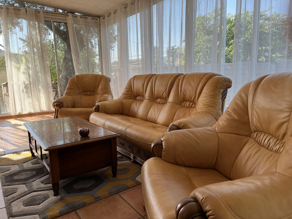 Vente Maison Maison villa T5 de 110 m2 + double garage terrain 464 m2 Toulon quartier la Serinette Aguillon Toulon