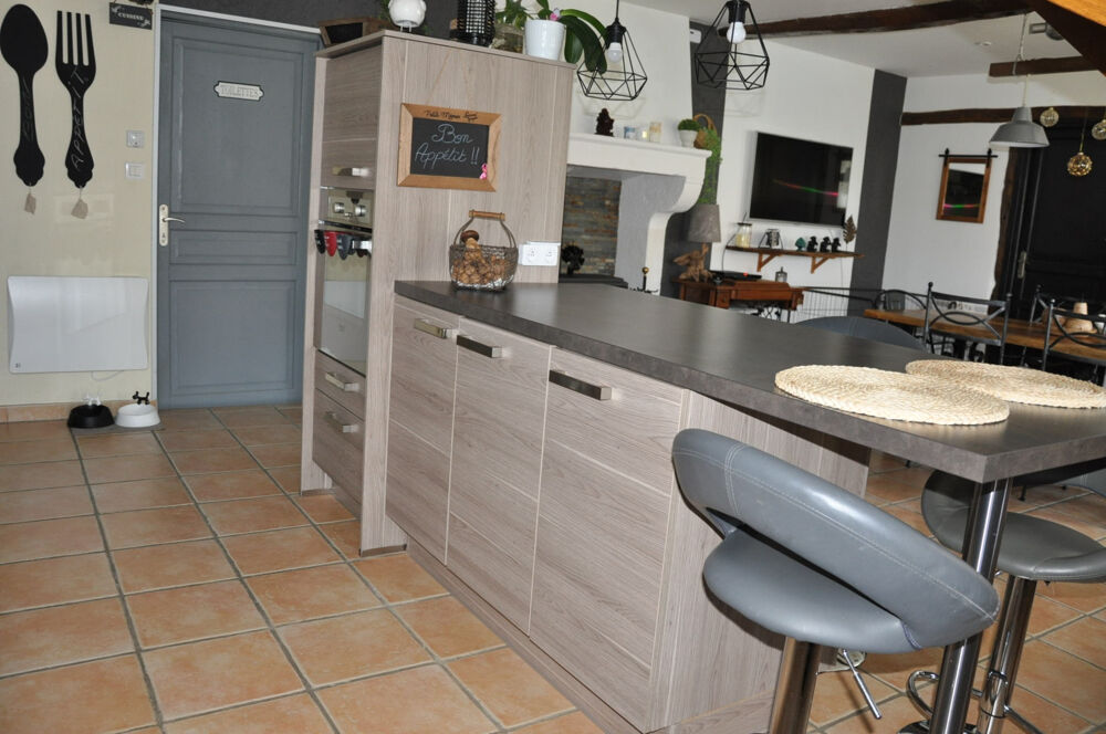 Belle maison de campagne, avec 3 chambres, terrain de 1409 m2 et dépendances