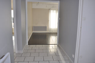  Appartement à louer 5 pièces 76 m²