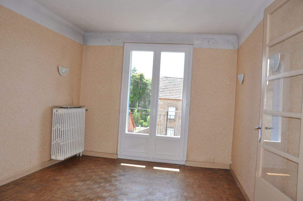 Vente Maison Maison de village mitoyenne, avec 2 chambres, garage Lapalisse