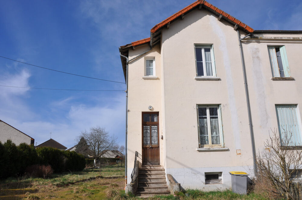 Vente Maison Maison de ville avec 2 chambres et terrain de 1643 m2 Lapalisse