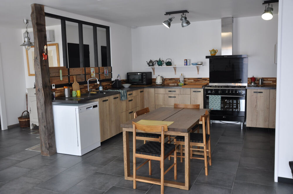 Vente Maison Maison contemporaine de 2020, en excéllent état, matériaux et finitions de grande qualité... Boen sur lignon