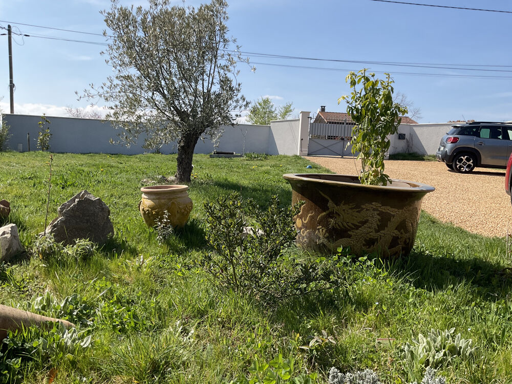 Maison contemporaine de 2020, en excéllent état, matériaux et finitions de grande qualité...