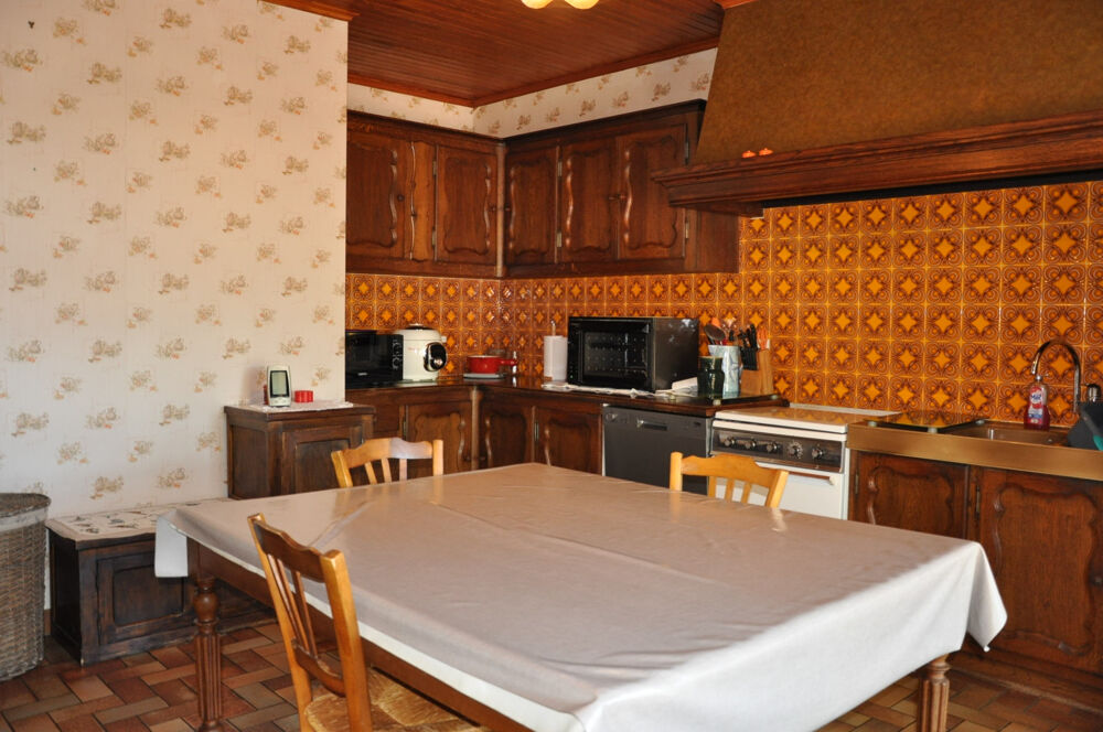 Vente Maison Belle et grande maison traditionnelle de 170 m2, avec 4 chambres Le bouchaud