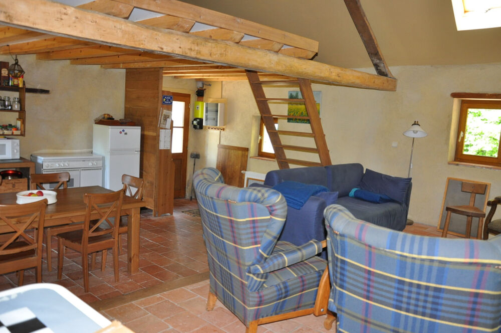 Vente Maison Jolie maison de campagne, 2 chambres et 2823 m2 de terrain Bert