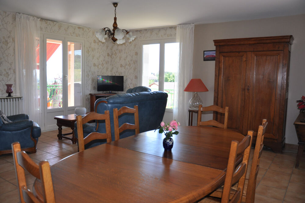 Vente Maison Beau pavillon avec 4 chambres, 2 garages et terrain de 4170 m2 La pacaudiere