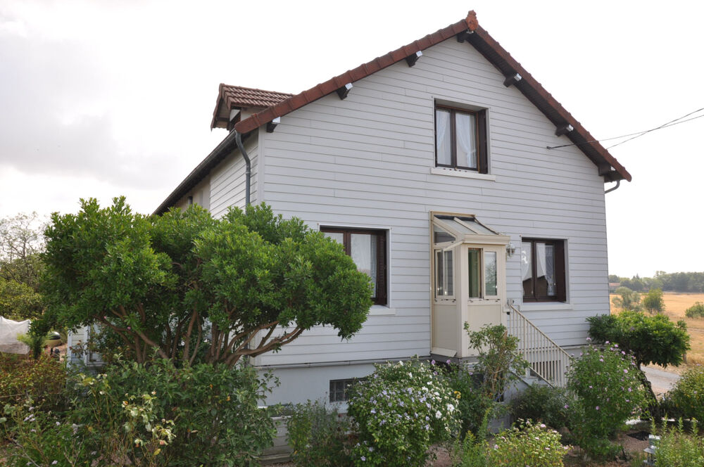 Vente Maison VENTE EN VIAGER OCCUPE, Beau pavillon de 1966, avec 4 chambres, grand jardin paysager et vues superbes... Loddes
