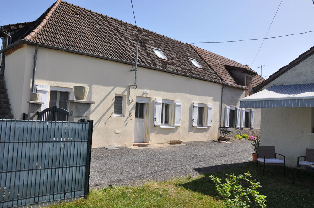 Belle maison de campagne, avec 3 chambres, terrain de 1409 m2 et dépendances