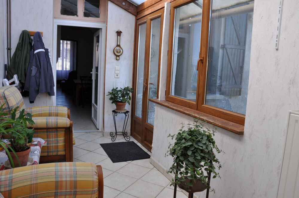 Vente Maison Belle maison en pierre, avec 6 chambres et 1071 m2 de terrain Le breuil