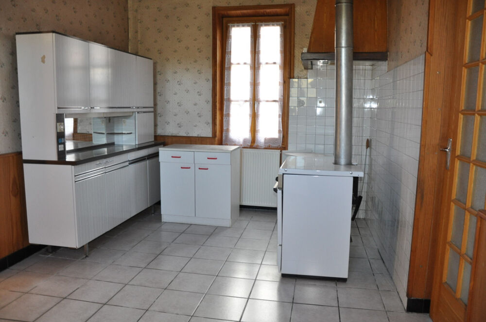 Vente Maison Maison de village à fort potentiel   Idéal investisseur ou projet familial Arfeuilles
