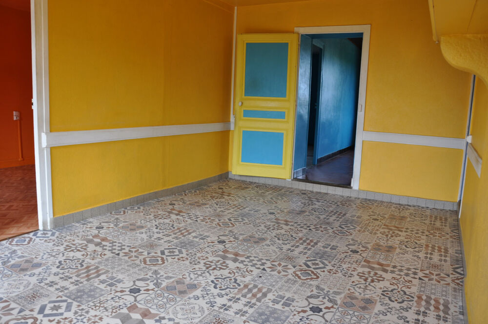 Jolie fermette à la campagne, 2 chambres, dépendances et terrain de 3090 m2
