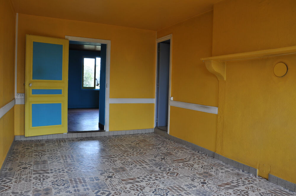 Jolie fermette à la campagne, 2 chambres, dépendances et terrain de 3090 m2