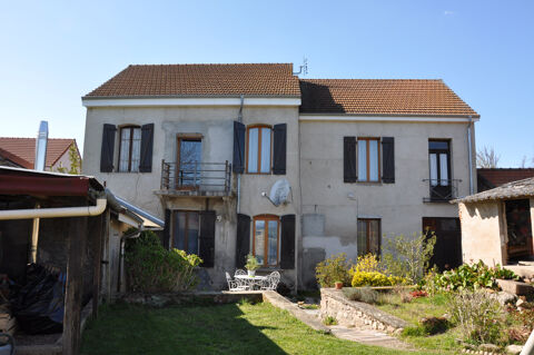   Belle maison en pierre, avec 6 chambres et 1071 m2 de terrain Maison - 8 pi�ce(s) - 160 m�