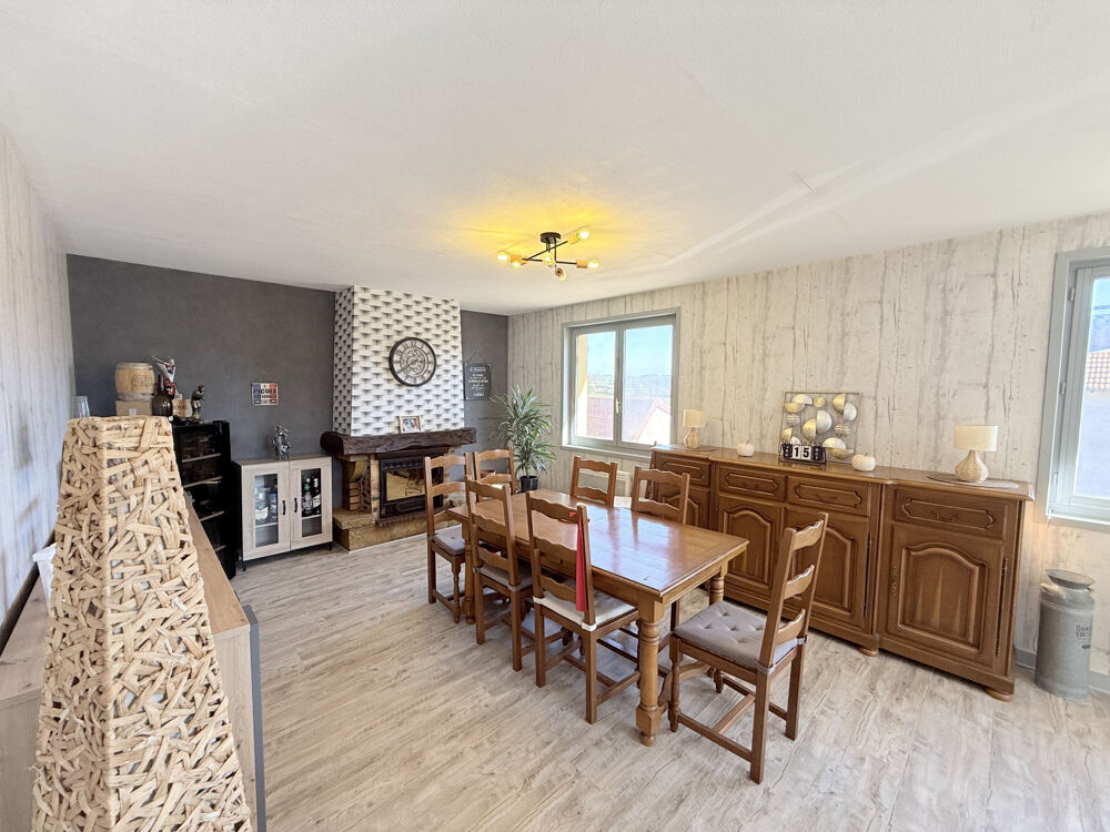 Vente Maison Maison sur deux niveaux avec terrain et garage Montagny