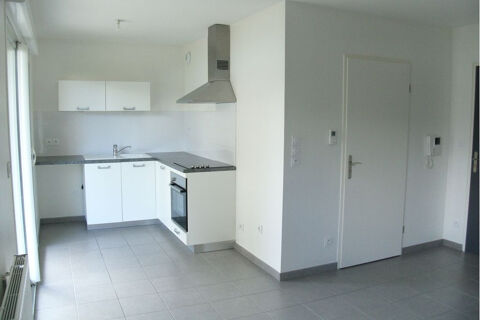   2 PIECES EN DUPLEX - SAINT-DENIS-EN-VAL Appartement - 2 pi�ce(s) - 39 m�